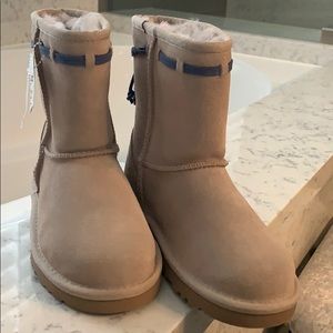 Ugg kids boots size 1